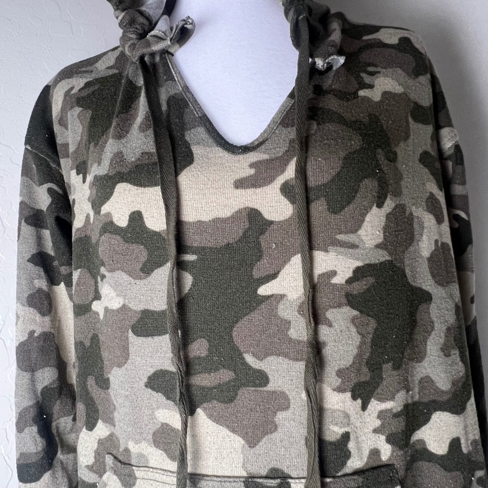 Pink Rose Womens Camo Hoodie Sweater Green Brown V-Neck Pullover Small